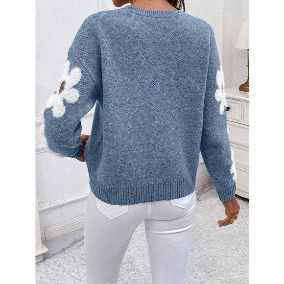 Blue Pullover Sweater Knit Flower Textured Button Front - Picture 4 of 7